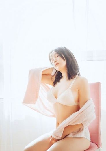 哔哩哔哩亲亲原声_BD英语在线观看视频