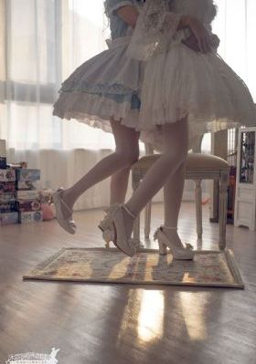 色o尝百吊之直男大学生视频_国语版高清