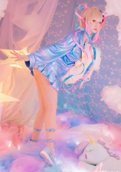 美女模特元瑶酒店大尺度视频_1080高清视频观看
