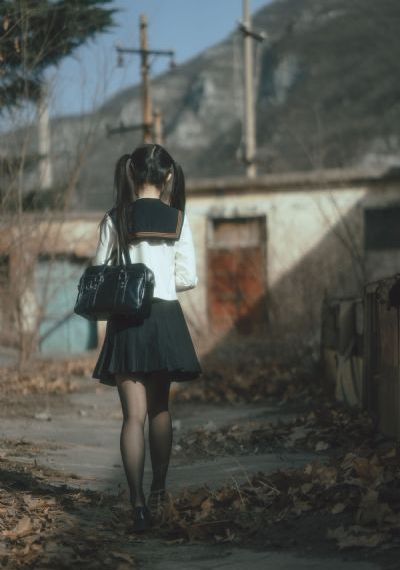 李丽莎一区二区三区_1080P韩国电影在线观看