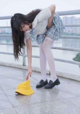 朱竹清被套上自动挤奶器_高清电影