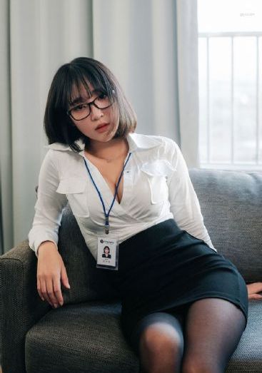 体育老师抱着我展示一节课_BD韩语全集免费播放